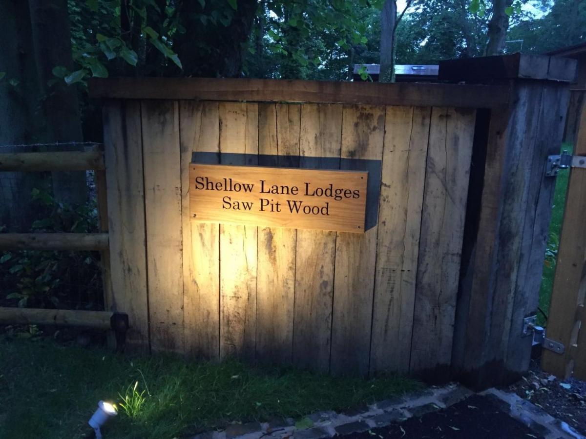 Shellow Lane Lodges Конгълтън Екстериор снимка