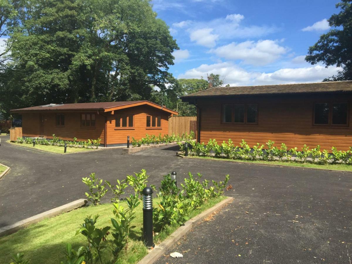 Shellow Lane Lodges Конгълтън Екстериор снимка
